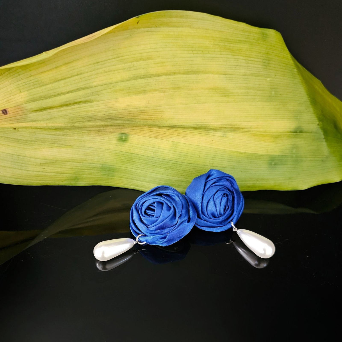 ZPB Blue Rose White Pearl Teardrop Stud Earrings