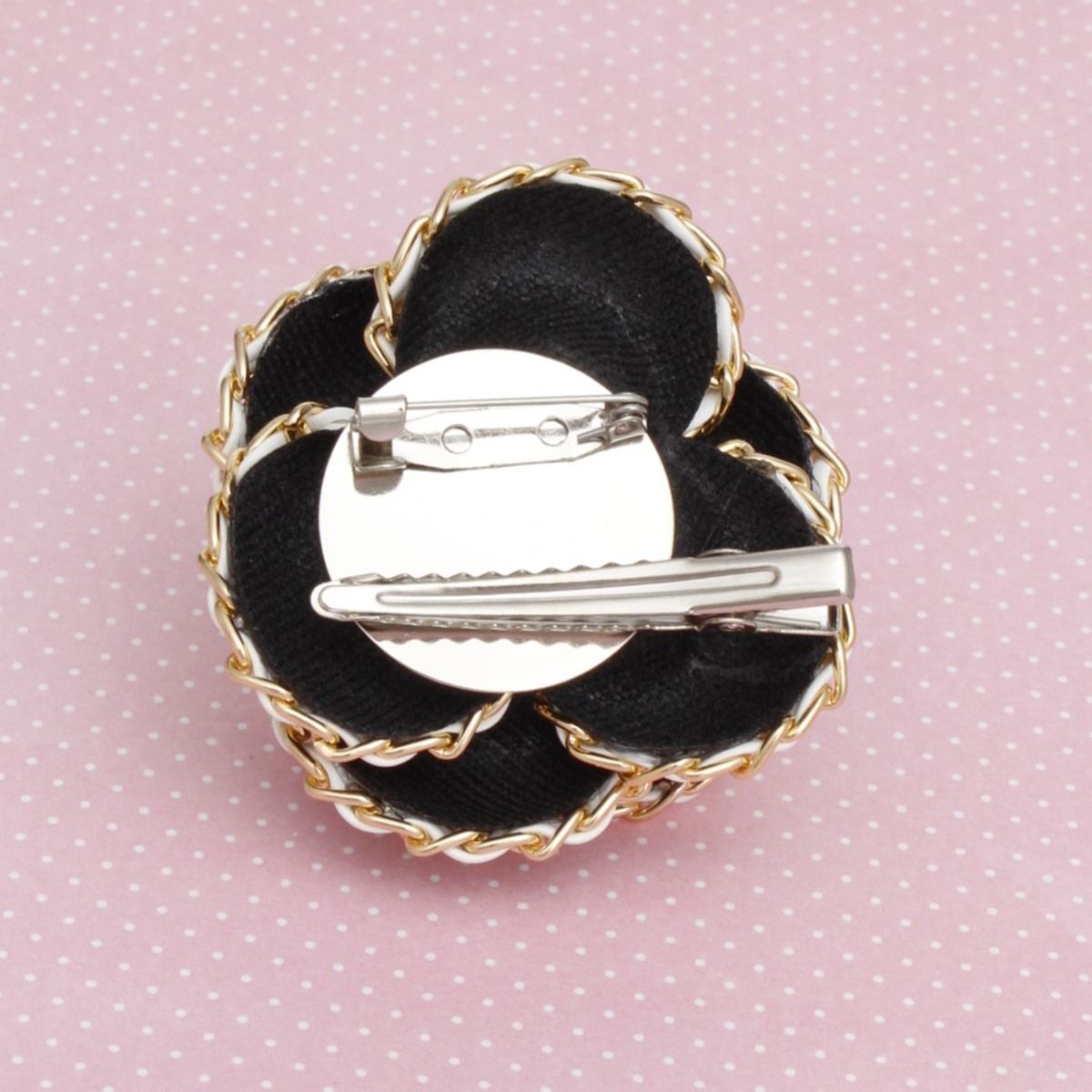 Brooch Clip Black Pearl Chain Edge Camellia Flower