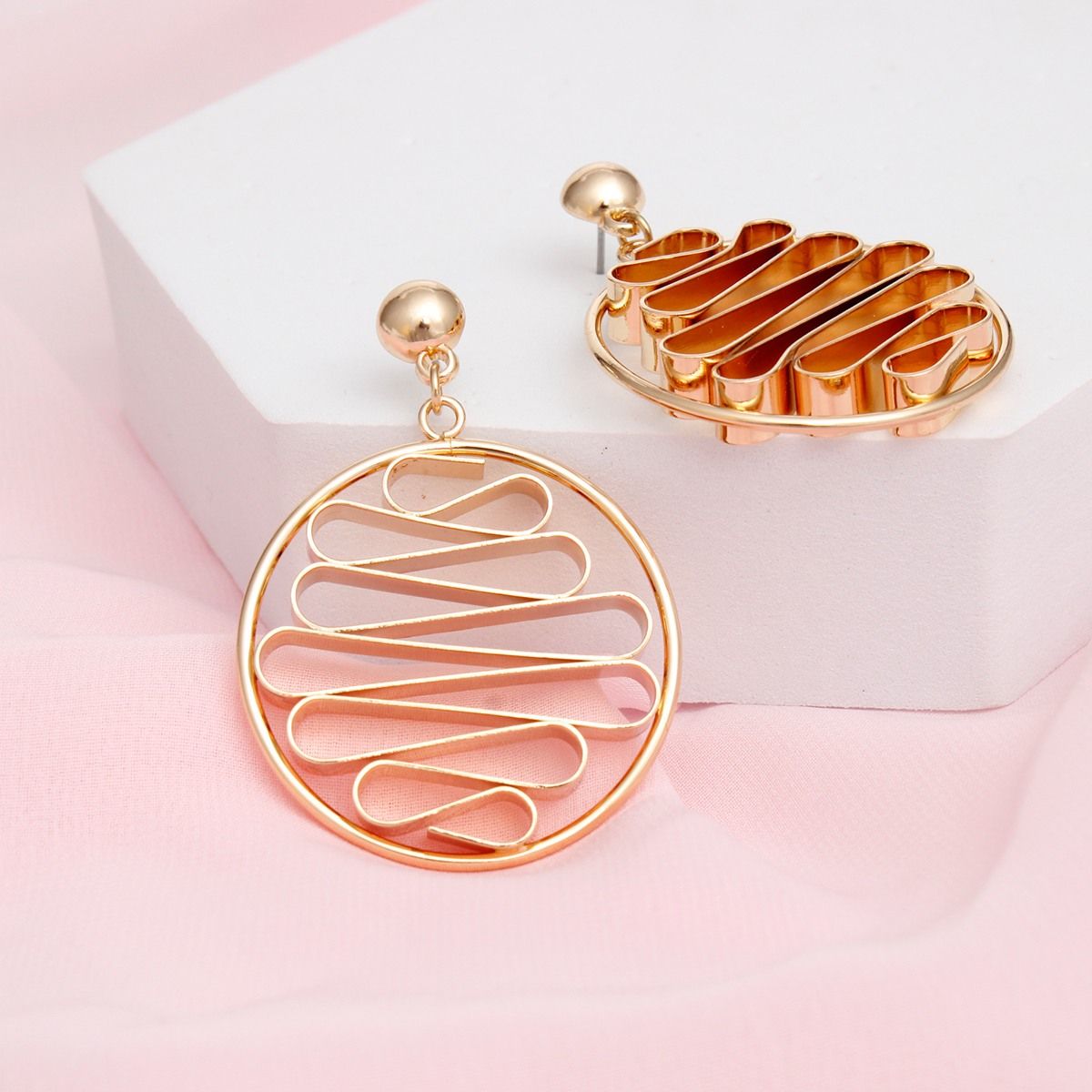 Drop Round Gold Metal Stacked Ribbon Earrings