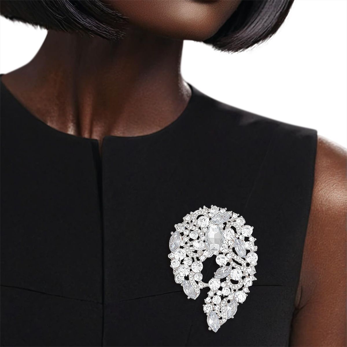 Brooch Silver Vintage Luxury Glass Rhinestone Pin